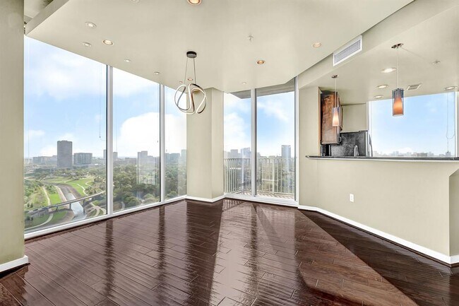 Building Photo - 5925 Almeda Rd