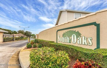 Building Photo - 940 S Fork Cir