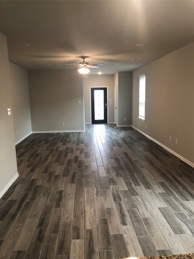 Foto del edificio - 31315 Conover Dr