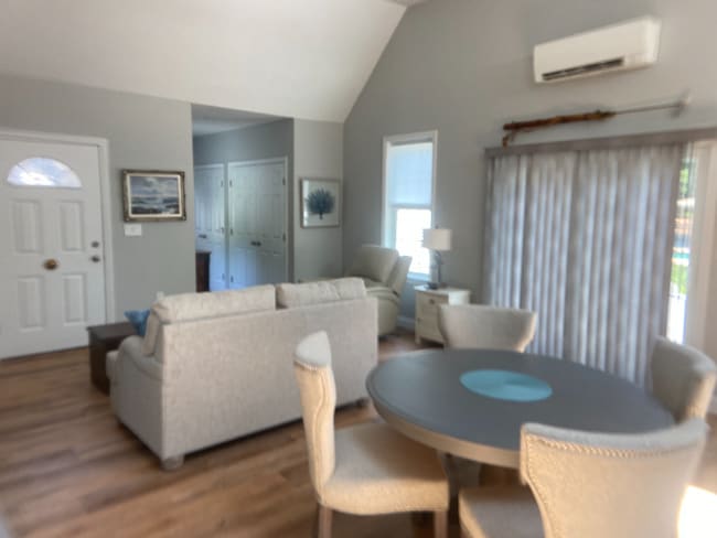 Building Photo - 35 Nestlenook Dr