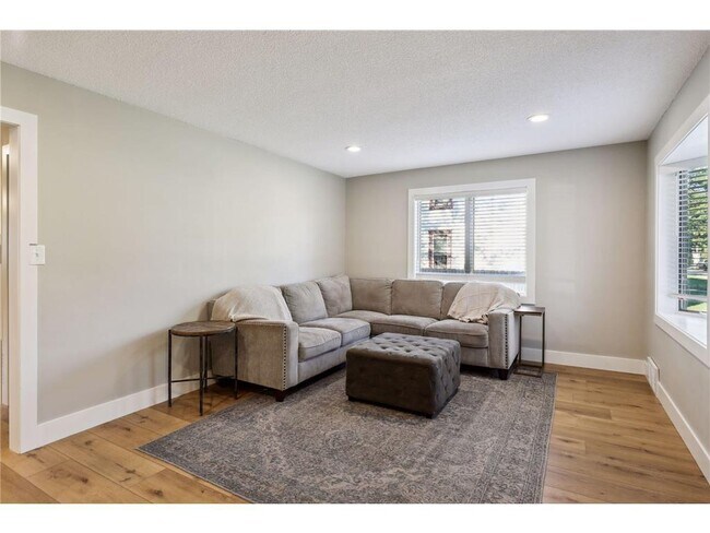 Foto del edificio - 311 Park St E