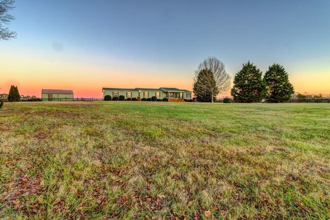 Building Photo - 2210 Stony Point Rd