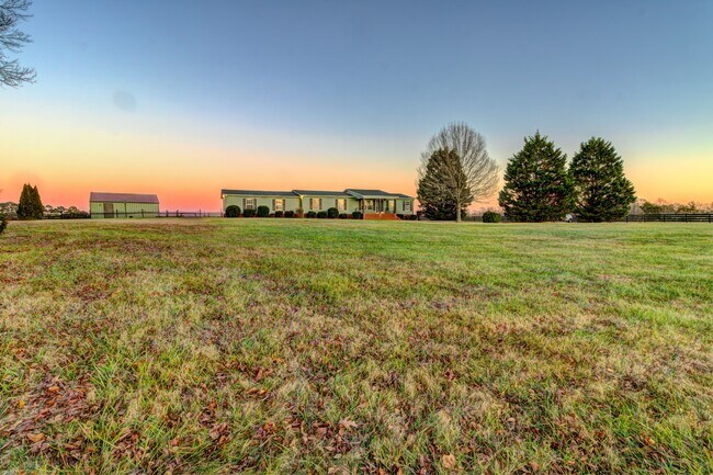 Foto del edificio - 2210 Stony Point Rd