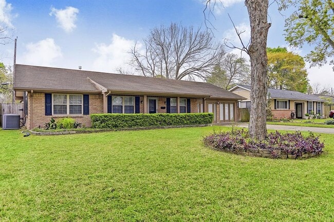 Building Photo - 9607 Bundy Ln
