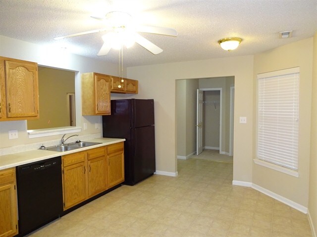 Foto del edificio - 12252 Running Springs Rd