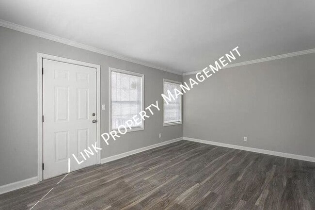 Photo - 2310 N Chamberlain Ave House