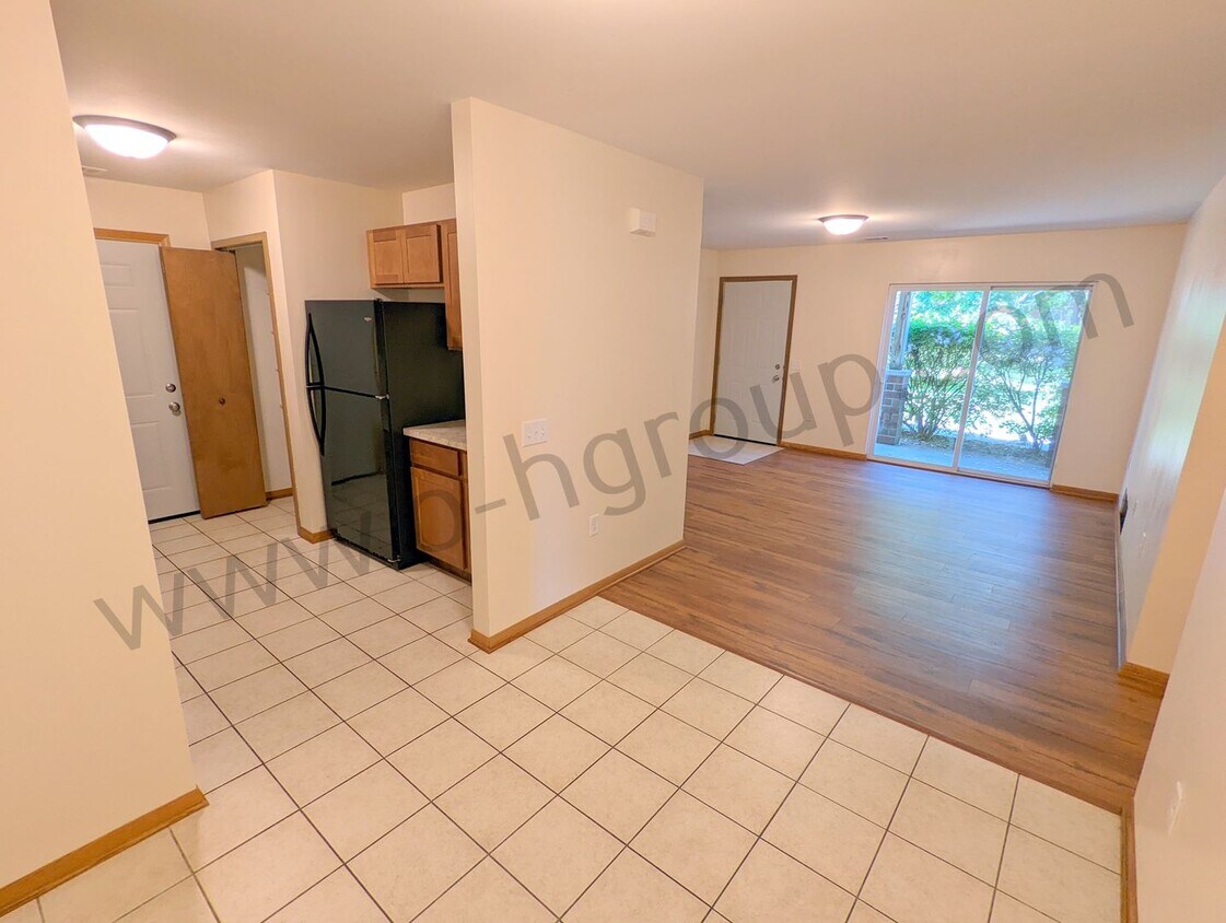 Foto principal - 8760 Sheridan Rd