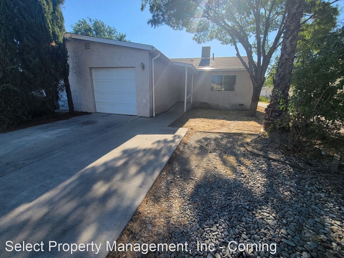 Primary Photo - 3 br, 1 bath House - 1469 4th Ave