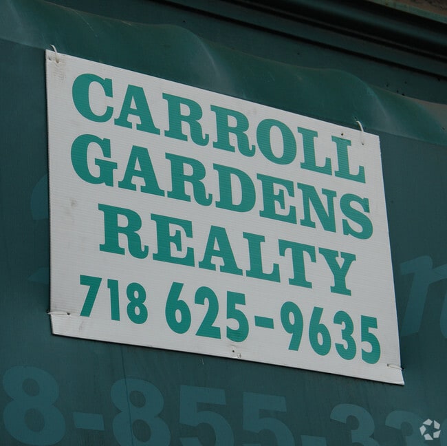 sign - 103-109 Smith St