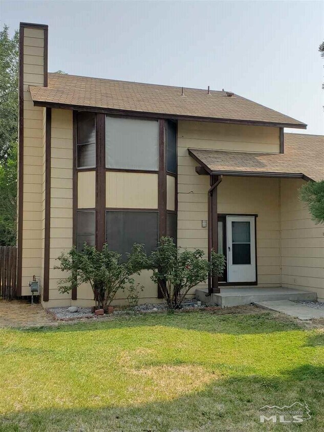 Primary Photo - 2470 Keystone Ave