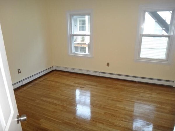 Foto del edificio - 174 Bolton St