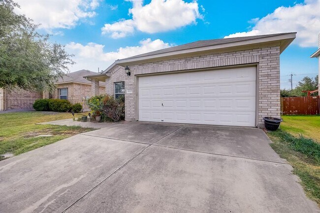 Building Photo - 11225 Liberty Farms Dr
