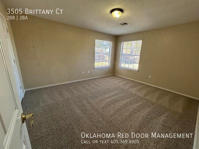 Foto del edificio - 3505 Brittany Ct