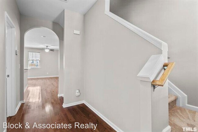 Building Photo - 3 br, 3 bath House - 403 Old Mill Village Dr.