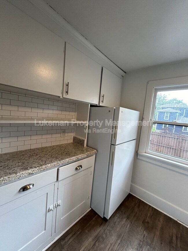 Foto del edificio - 515 Village St