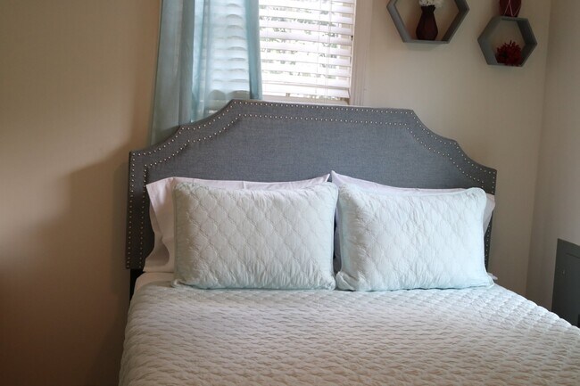 Foto del edificio - "Charming Furnished 2-Bedroom Home in Colu...