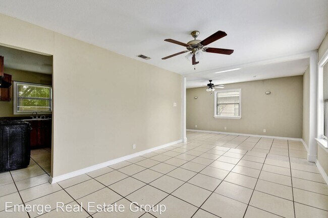 Foto del edificio - 3 br, 1 bath House - 7702 Buckboard