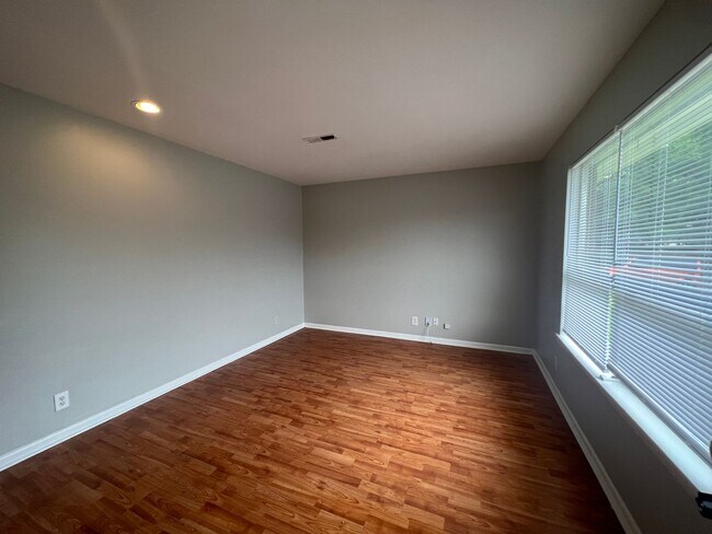 Foto del edificio - 907 Stevens Ct Huntsville, AL 35801