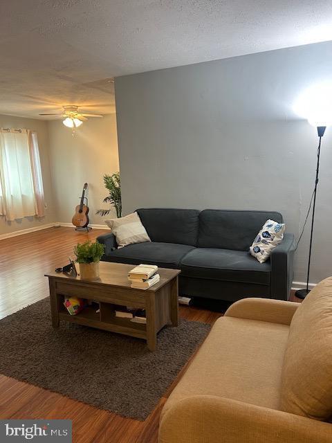 Foto del edificio - 1200 S Arlington Ridge Rd