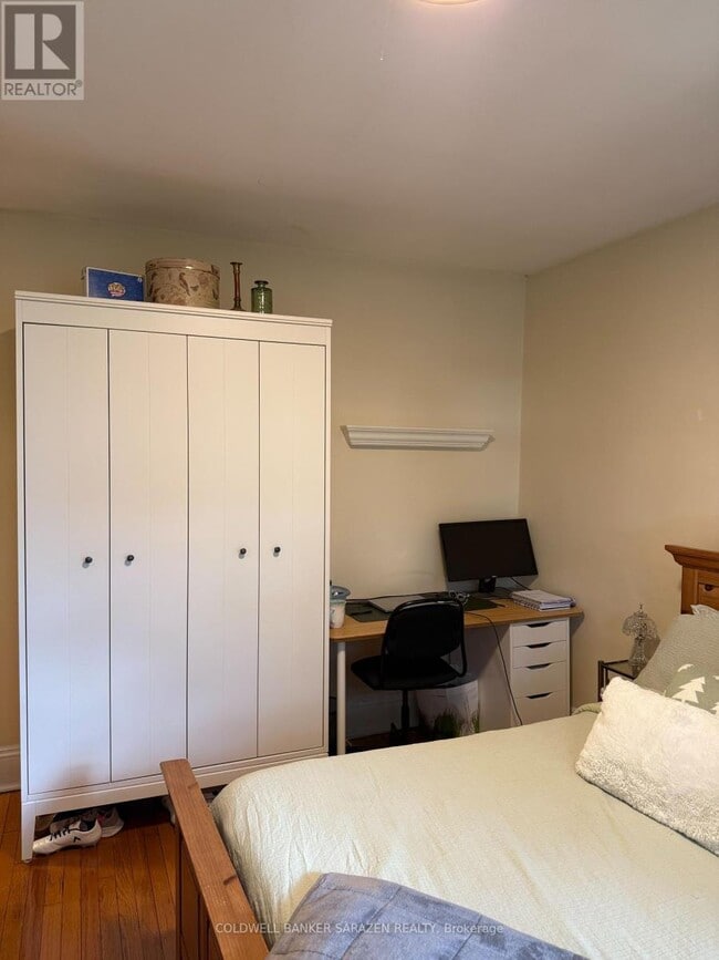 Building Photo - 5 - 76 FIFTH AVENUE