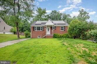 Building Photo - 2508 Larry Ave
