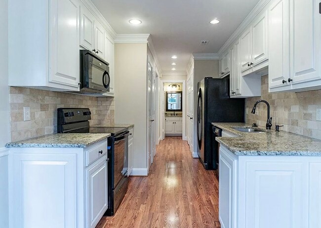 Building Photo - 1062 General George Patton Rd