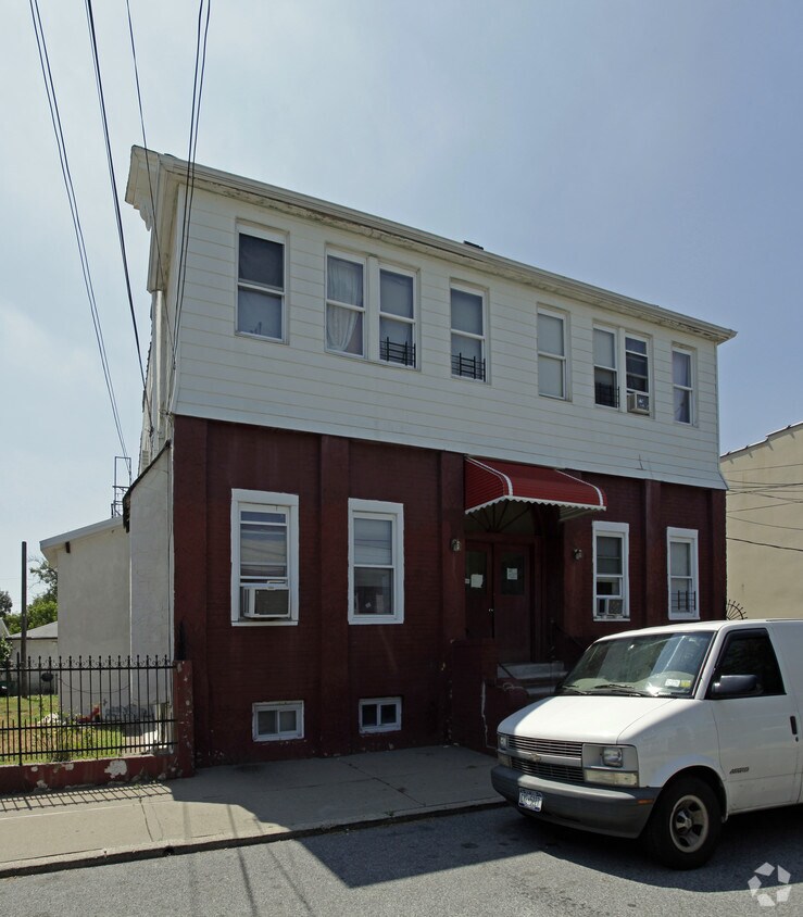 Building Photo - 74 Jackson Ave