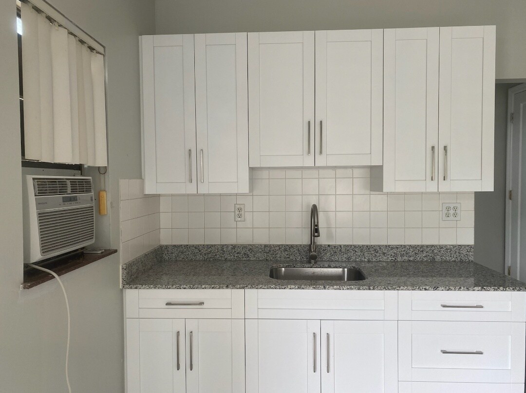 Foto del edificio - 6512 SW 148th Ave