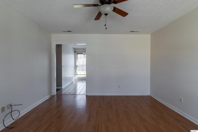 Building Photo - 3564 Winchester Rd