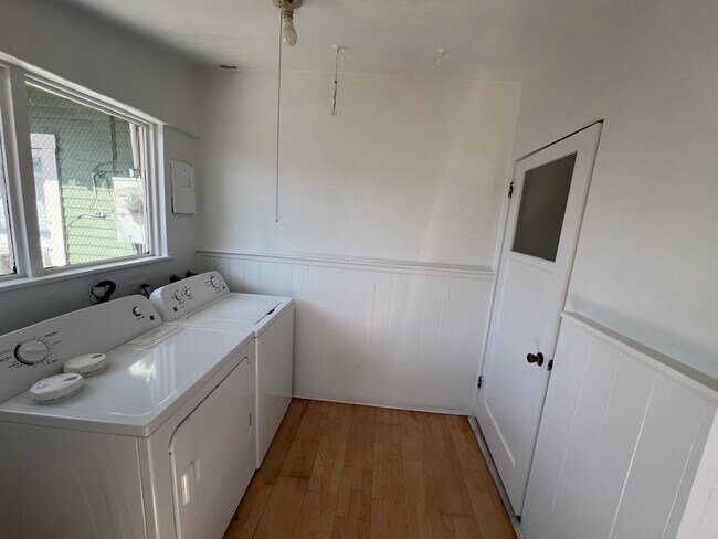 Building Photo - 1438 Euclid St