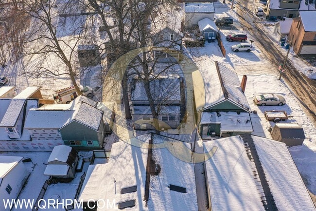 Building Photo - Available Now on Lake Fenton!!!