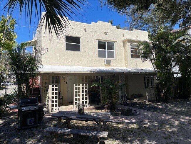 Foto del edificio - 1309 SE 1st St