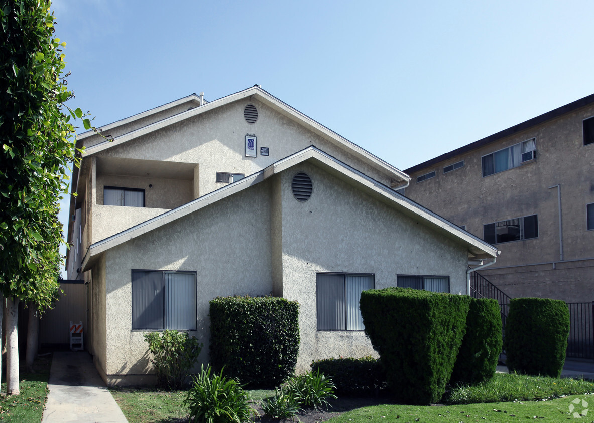 Foto del edificio - Yukon Gardens