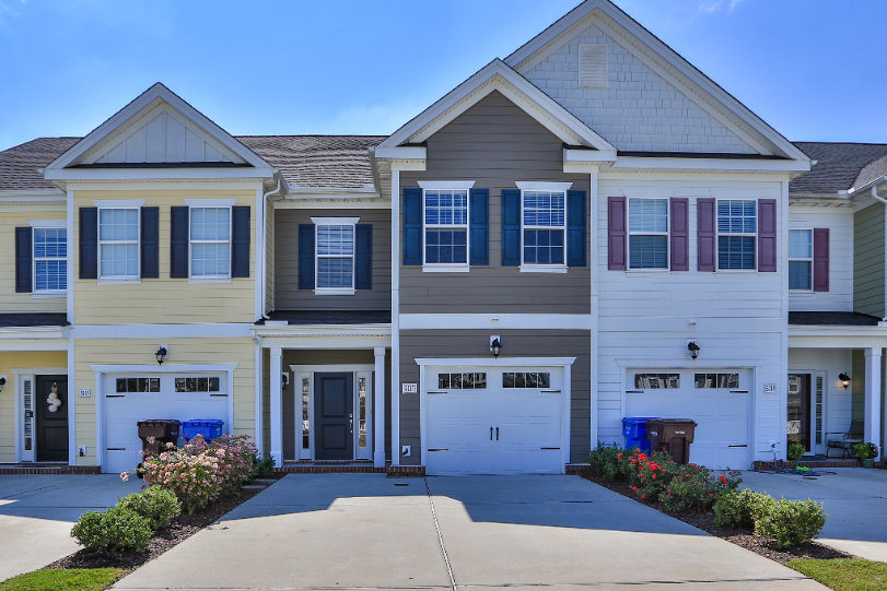 Primary Photo - !!!WOW!!! Townhome in Western Branch