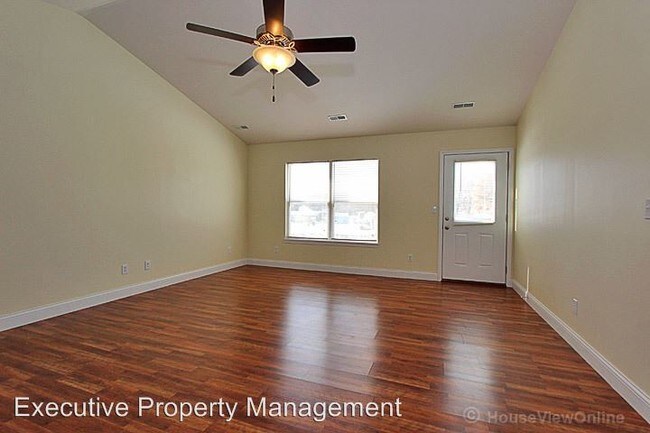 Foto del edificio - 145-147 Founders Ct