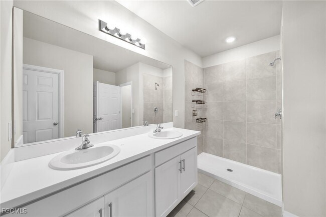 Building Photo - 1905 NW 23rd St