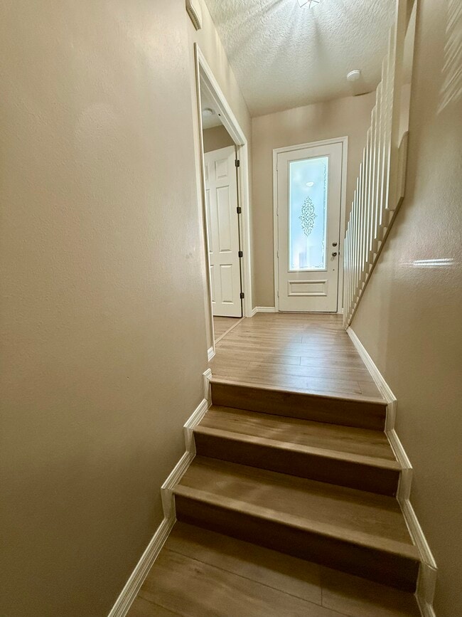 Photo - 108 McLeod's Way House