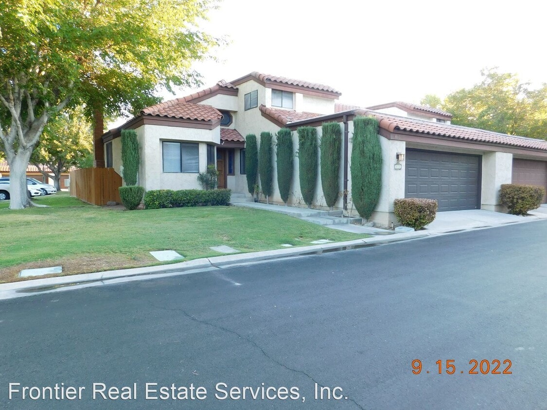 4 br, 3 bath House 418 Tepatitlan Ct House for Rent in Ridgecrest
