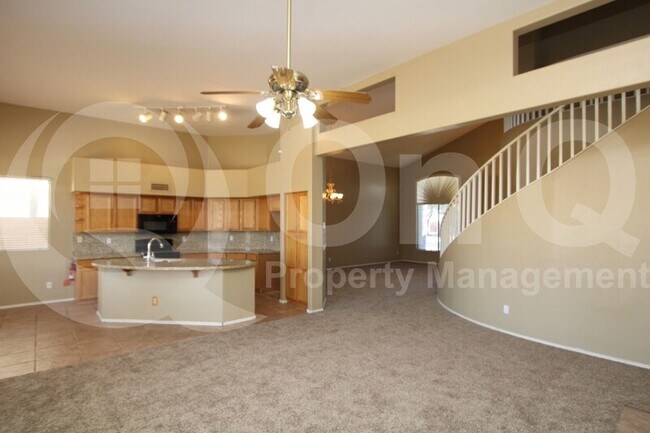 Building Photo - 1420 E Folley Pl
