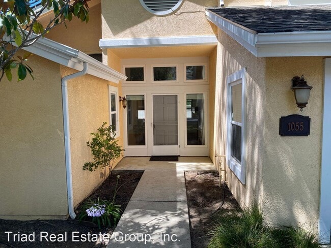 Building Photo - 3 br, 3 bath House - 1055 Sunrose Ct.