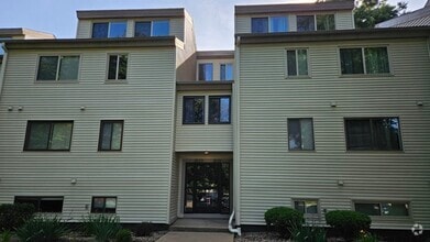 Building Photo - 2123 Melrose Dr