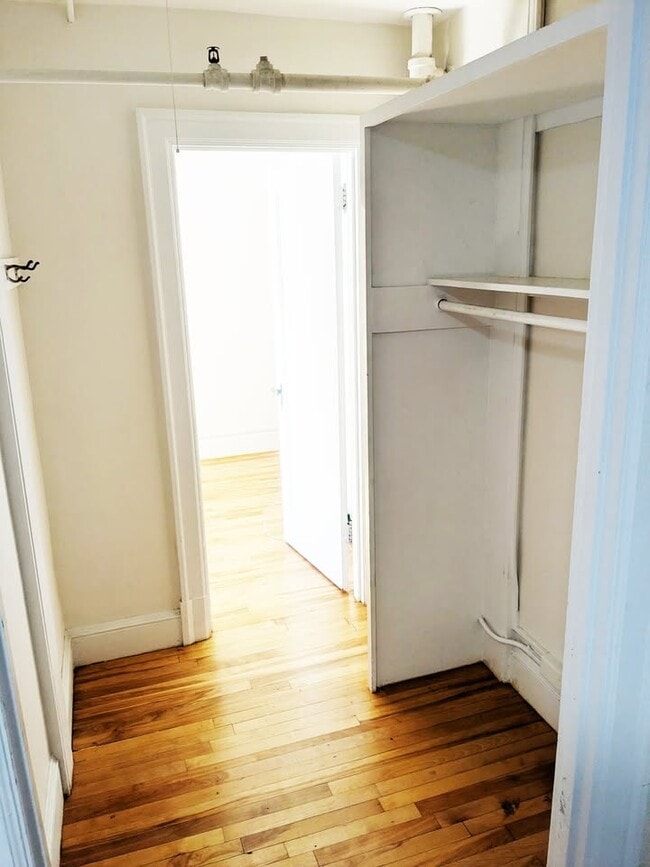 Foto del edificio - Colonial Apartments