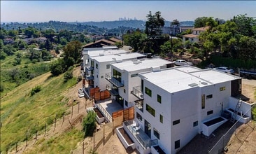 Building Photo - 3756 Brilliant Dr
