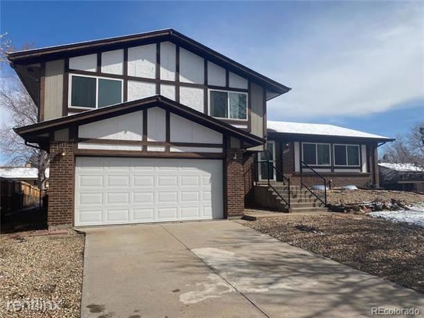 Foto del edificio - 4 br, 1 bath House - 16993 E Bethany Place