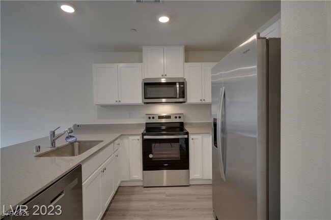 Building Photo - 9923 Daffodil Hls St