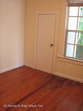 Building Photo - 1214 Seminary St