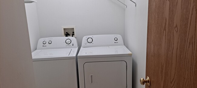 Laundry - 9910 Thornton Way