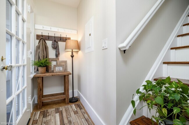 Foto del edificio - 6 Fremont Pl