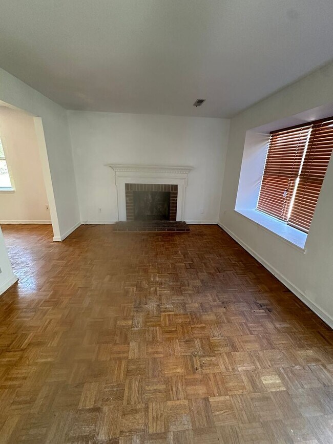 Foto del edificio - 3 Br ,1.5 bath duplex in Barboursville