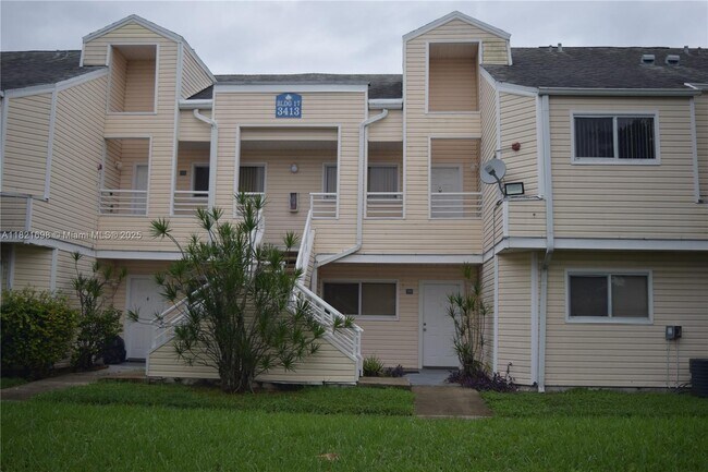 Foto del edificio - 3413 NW 44th St